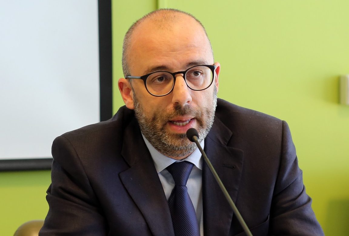 L’appello di Mastrovincenzo: <br> «Rispettate le regole, <br> le Marche si rialzeranno»