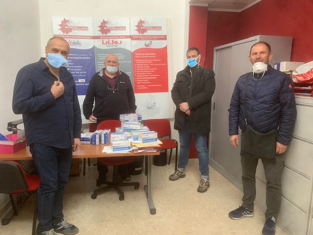 Dai Vongolari Piceni <br> guanti e mascherine <br> per soci e operatori <br> dell’Unione italiana ciechi