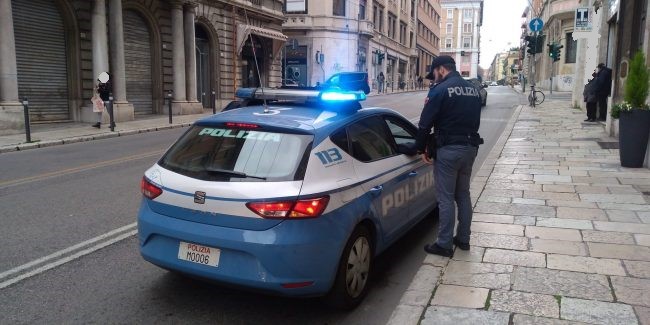 Maxi truffa romantica: la contattano sui social con un falso profilo e le sottraggono i risparmi di una vita