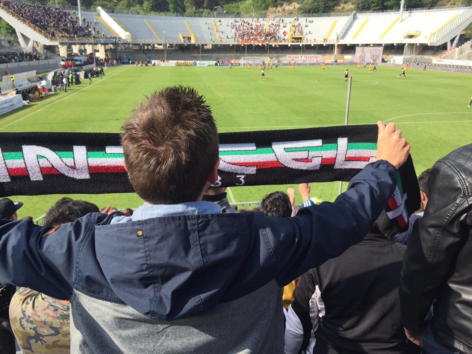 Fioravanti il sindaco-tifoso: <br> «L’Ascoli sarà un simbolo <br> di rinascita della città»