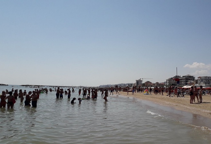 Buoni vacanze a turisti marchigiani <br> che soggiornano nella regione
