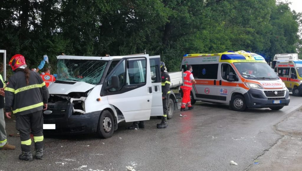 Tragedia dopo l’incidente sulla Mezzina: morto il 50enne rimasto gravemente ferito