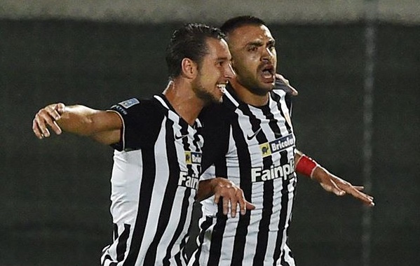 Dionigi cambia volto all’Ascoli: <br> playout alle spalle, ma è vietato <br> abbassare la guardia <br> (Le foto della vittoria)