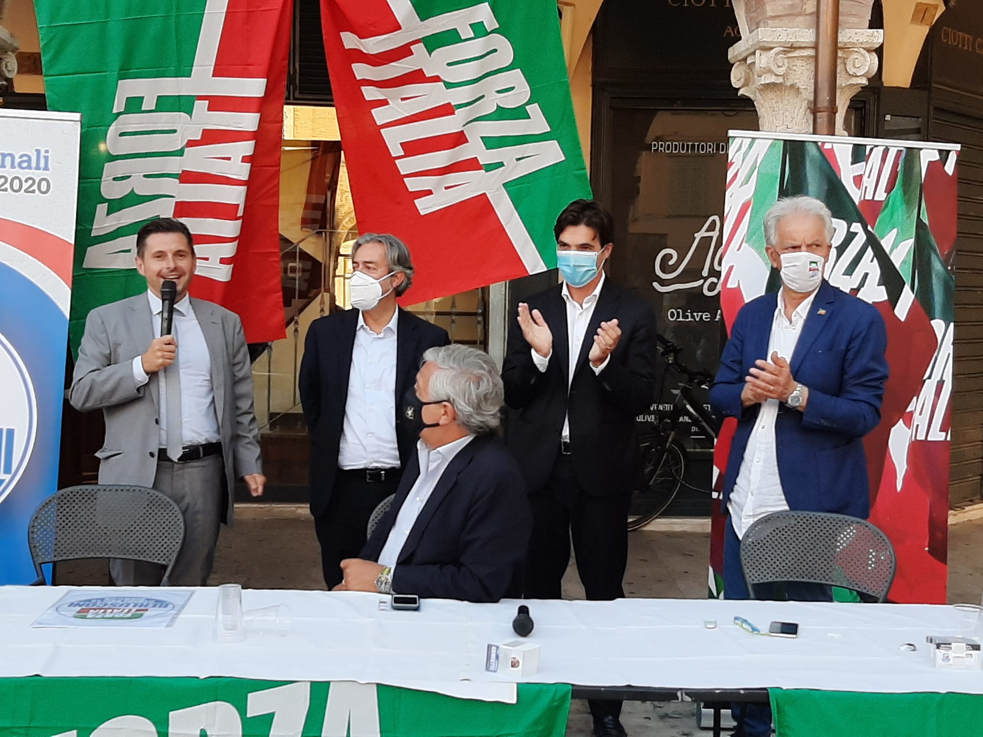 Forza Italia, <br> i candidati alla Regione <br> Tajani: «Nelle Marche vinceremo»