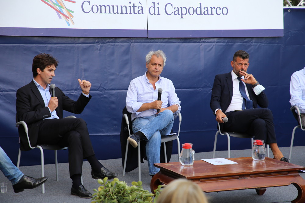 Sondaggio Sole 24 Ore: <br> il centrodestra sfonda il 50% <br> Salgono a 16 i punti di vantaggio