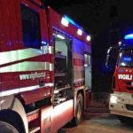 Incendio in via Perugia, tre famiglie ospitate in albergo dopo l’evacuazione dello stabile