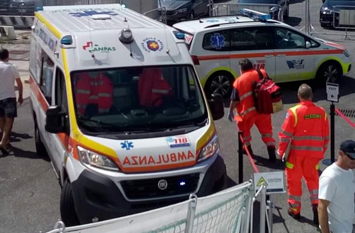 Dramma al porto: clandestino <br> trovato morto in un traghetto