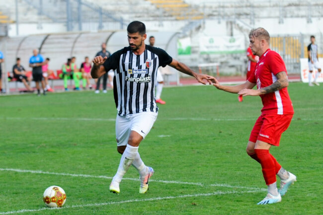 Ascoli: Brosco si allena <br> ancora a parte, <br> col Perugia arbitra Massimi