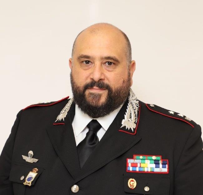 Ladro tenta la fuga colpendo <br> con una gomitata il padrone di casa: <br> bloccato dai Carabinieri