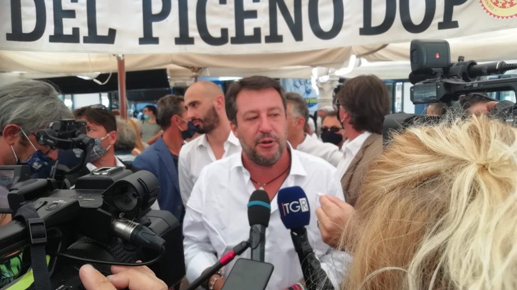 La carica di Salvini ai leghisti ascolani: <br> «Vinceremo, serve l’ultimo sforzo» <br> <span> (Foto e video) </span>