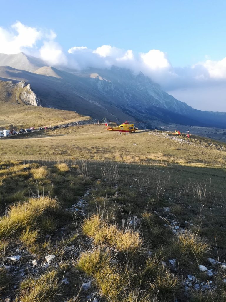 Una 51enne si infortuna sul Vettore, <br> recuperata e portata in ospedale <br> <span> (Foto e video)