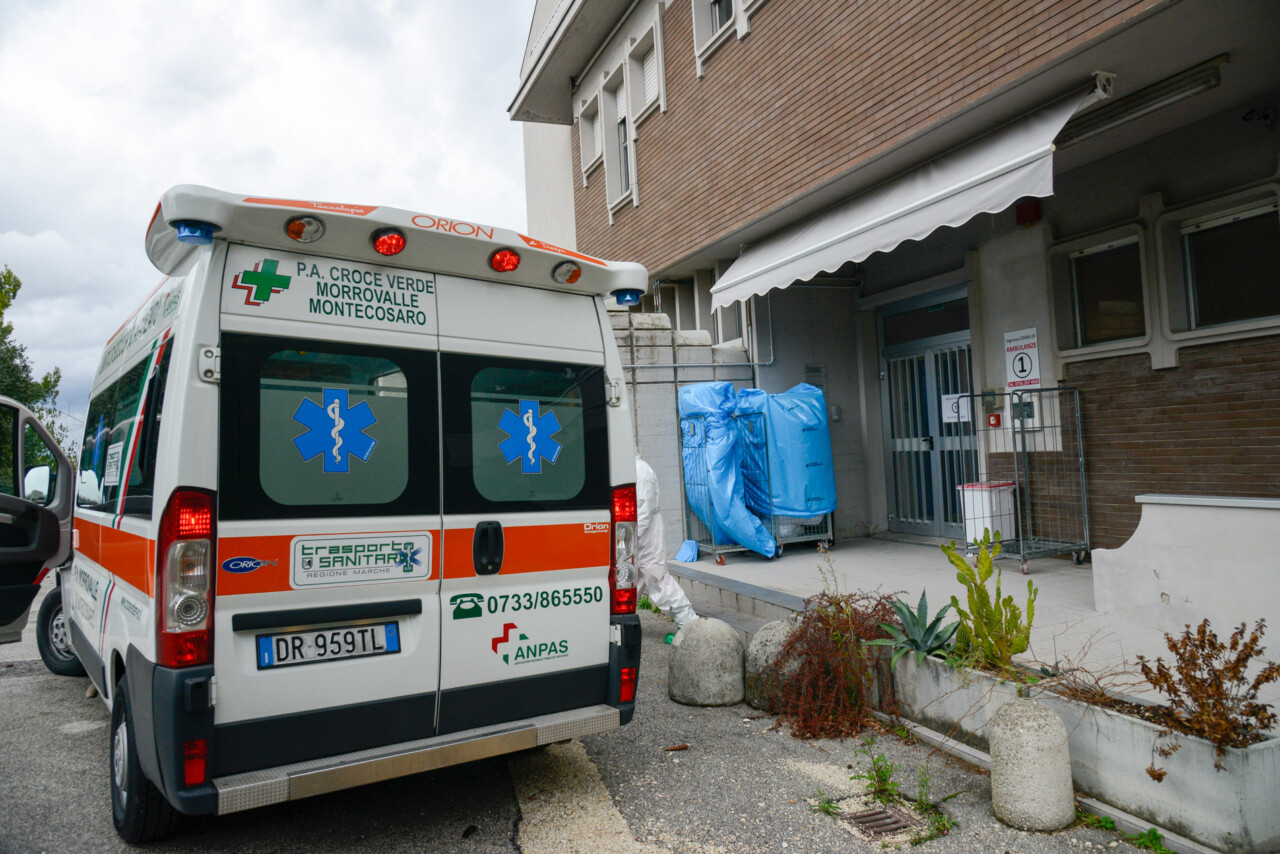 Covid, ben 18 decessi nelle Marche <br> tra cui un ascolano e una donna di Castorano