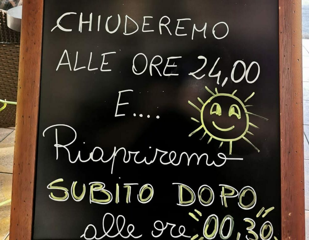 Bar chiude a mezzanotte <br> e riapre mezz’ora dopo <br> «Ecco come ho aggirato il Dpcm»