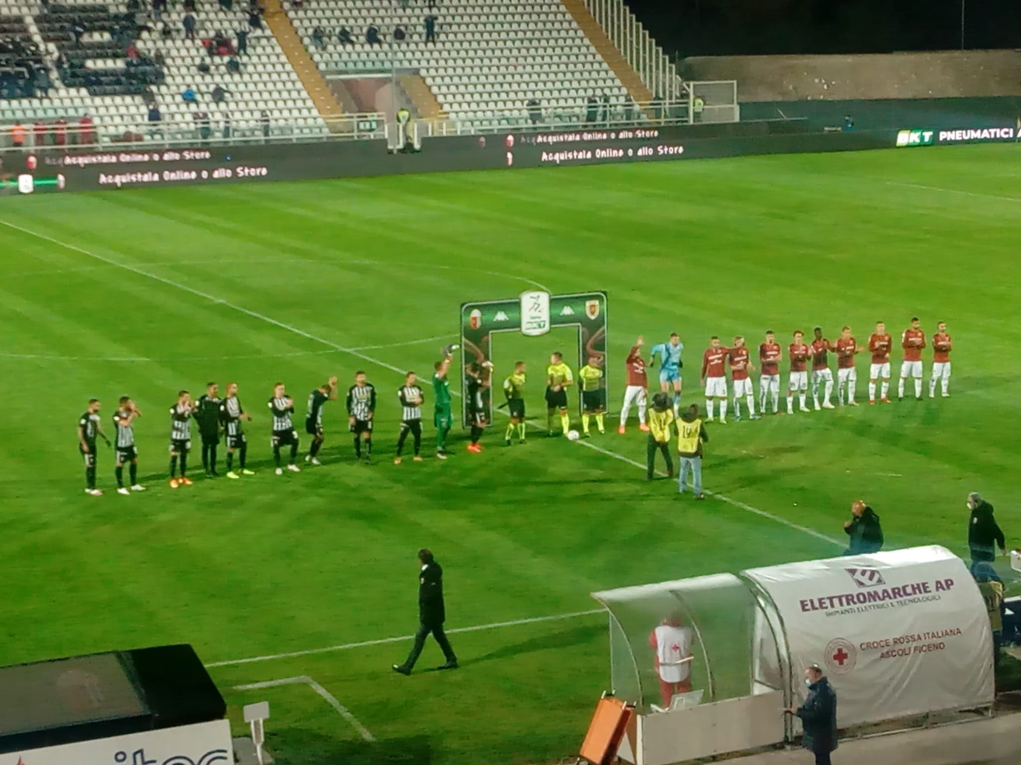L’Ascoli è di nuovo sprecone, <br> ma stavolta vince 2-1 <br> e conquista la prima vittoria