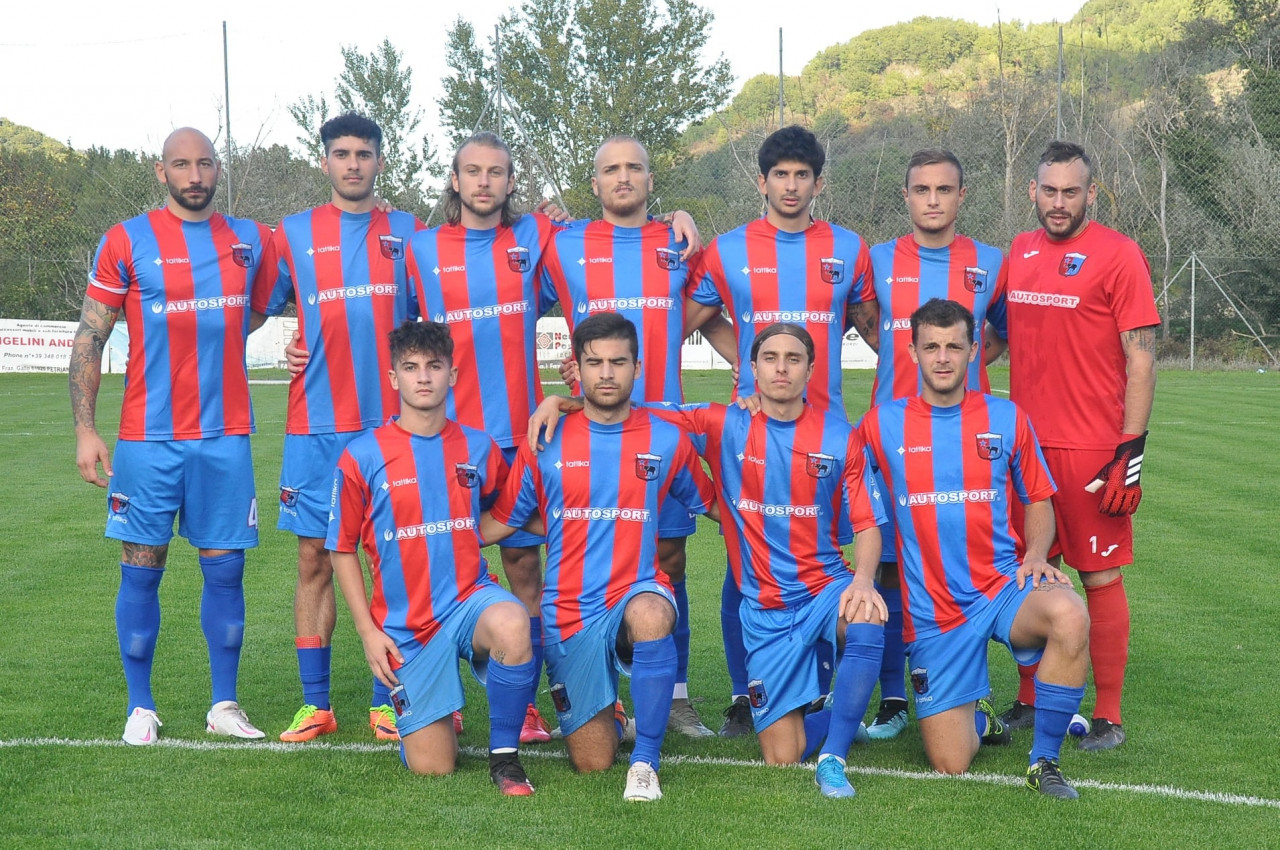 Calcio Eccellenza: <br> inizio da tre punti per Aloisi, <br> primo ko per il Porto d’Ascoli <br> Azzurra Colli in vetta