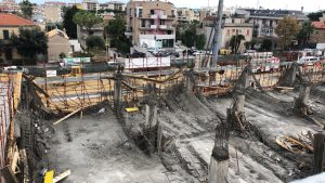 Crolla il solaio nel cantiere: <br> due feriti, uno è grave <span> (Video) </span> Crolla il solaio nel cantiere: <br> due feriti, uno è grave <span> (Video) </span>