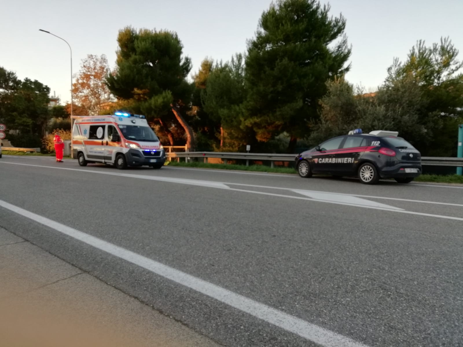 Tragedia sull’asfalto <br>Investita lungo la Statale,<br> muore una donna
