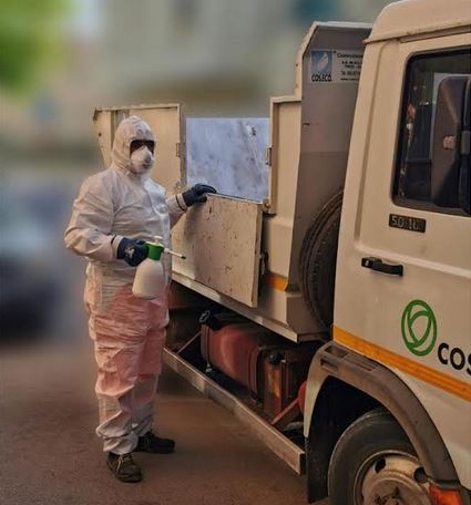 «Devo consegnare il kit per la quarantena», <br> in azione falsi operatori della raccolta dei rifiuti