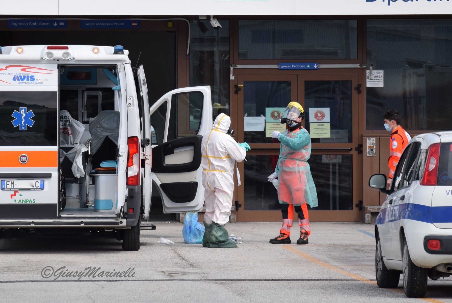 Le Marche si fanno arancioni <br> ma il virus non lo sa