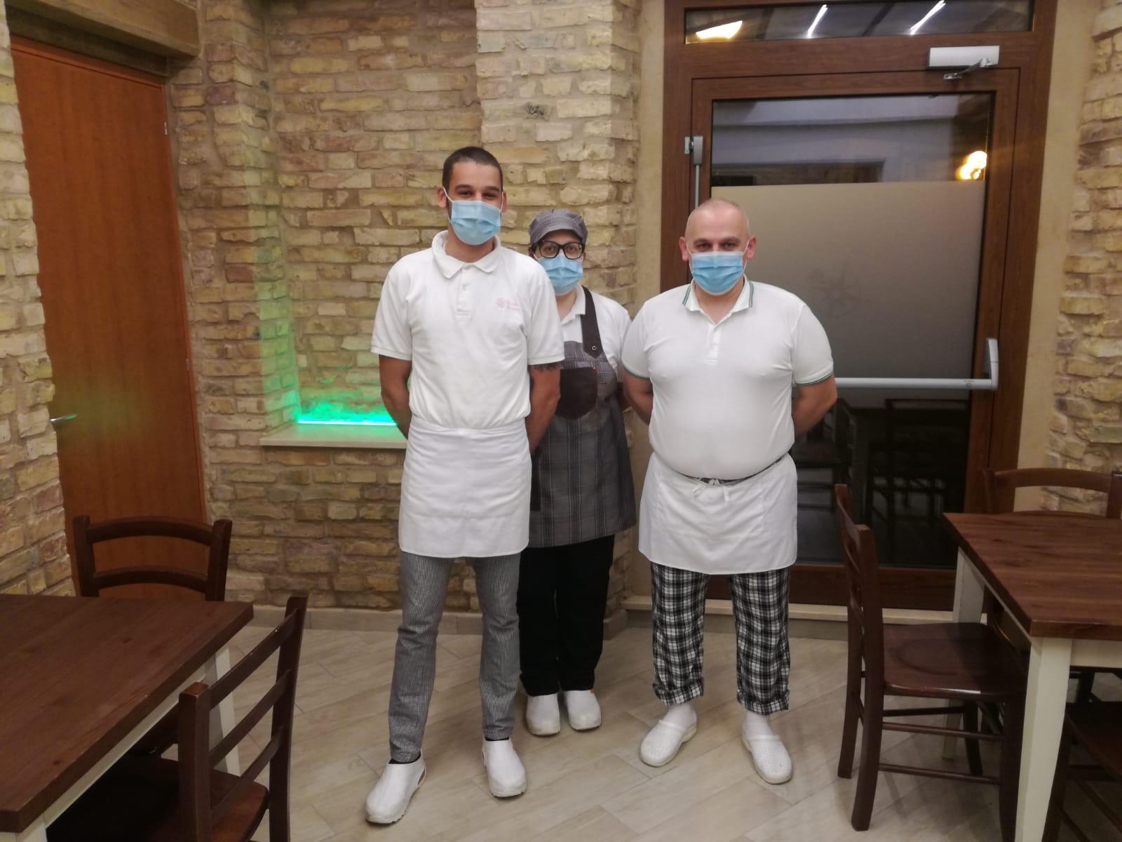 Le pizzerie lanciano l’allarme: <br> «Lavoriamo solo nel weekend»