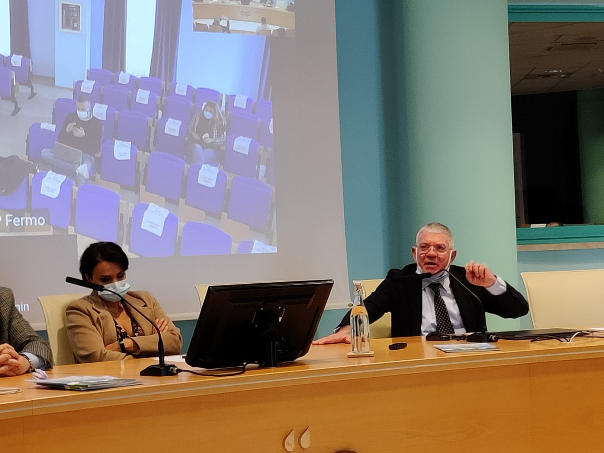 Torna l’acqua di notte <br> in tutto il Piceno <br> Alati, presidente della Ciip: <br> «Criticate, ma non offendete»