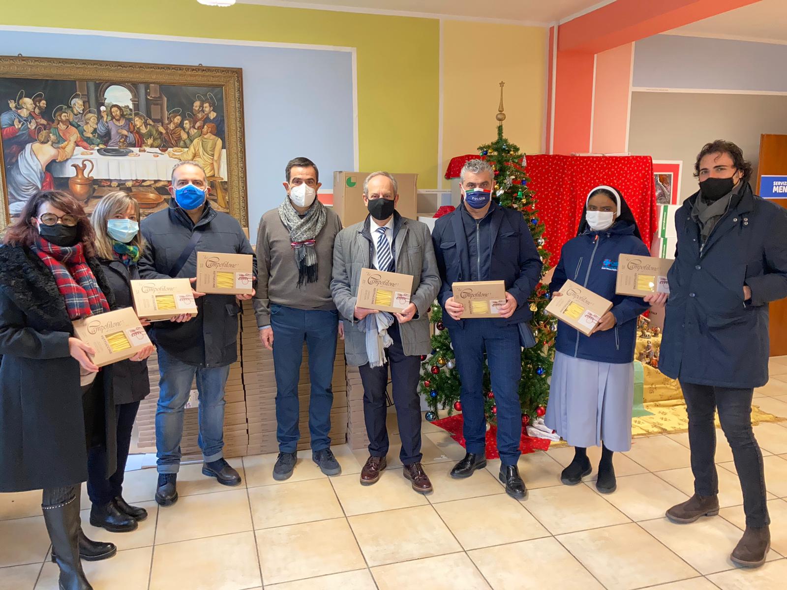 Il grande cuore del Sap: <br> donati 500 pacchi di pasta <br> alla Caritas Diocesana