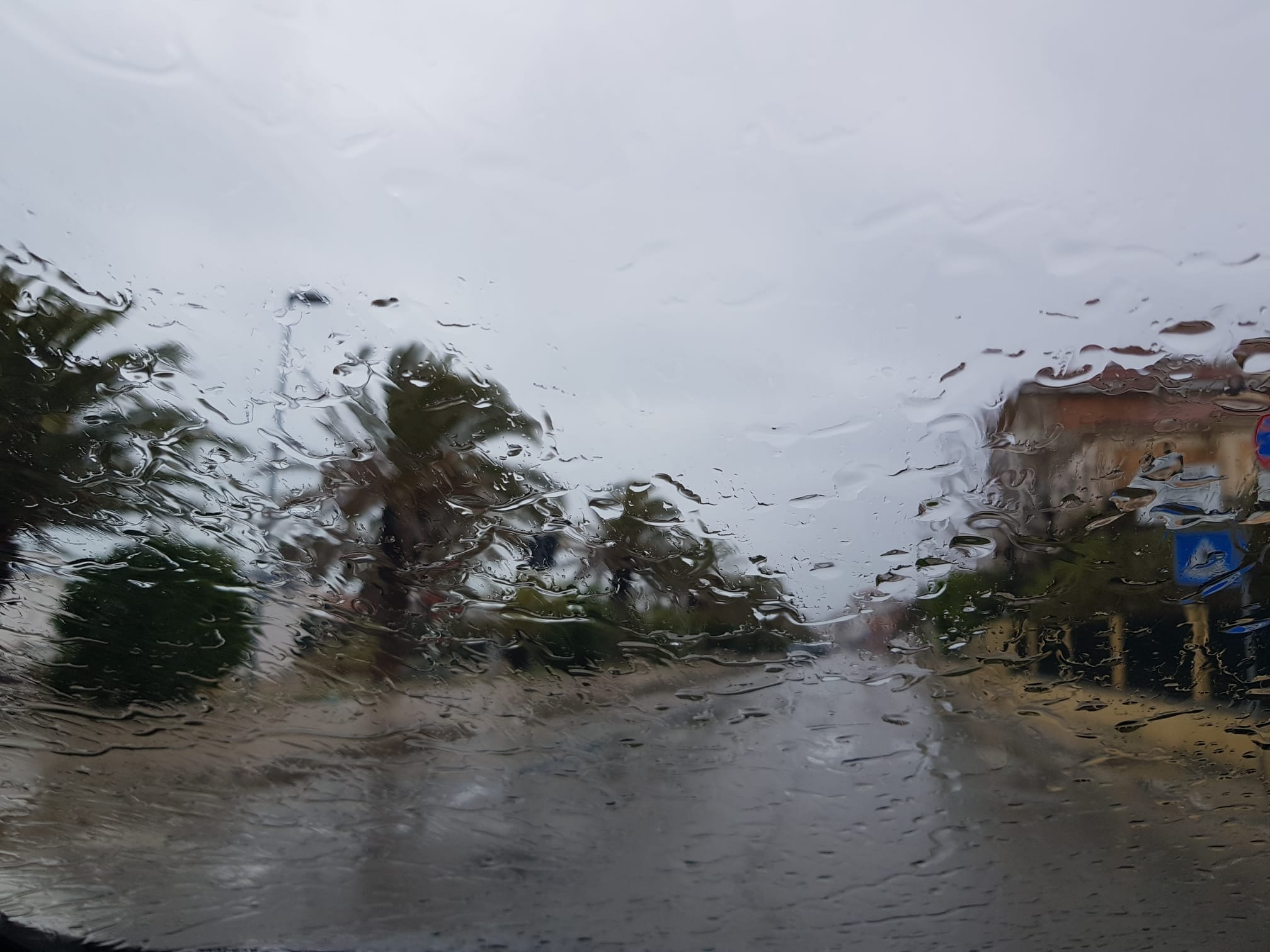 Il maltempo non si placa: <br> «Vento fino a tempesta <br>nell’entroterra <br> e burrasca sulla costa»
