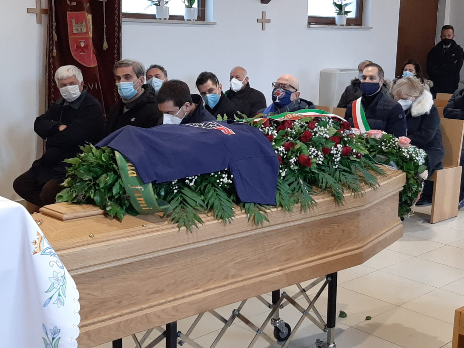 Aleandro Petrucci, l’ultimo saluto <br> «Ha sempre lavorato <br> pensando al futuro e ai giovani <br> affinchè Arquata tornasse <br> ad essere una casa» <br> <span> (Foto e video)