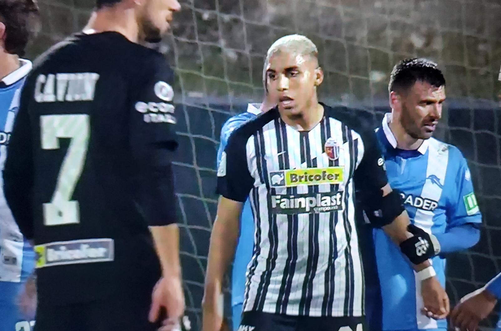 L’Ascoli non reagisce <br> nemmeno col nuovo allenatore <br> e al “Del Duca” passa (0-2) <br> pure il Pescara