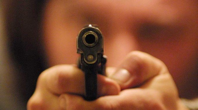 Spara colpi a salve contro i Carabinieri, <br> 56enne sotto accusa