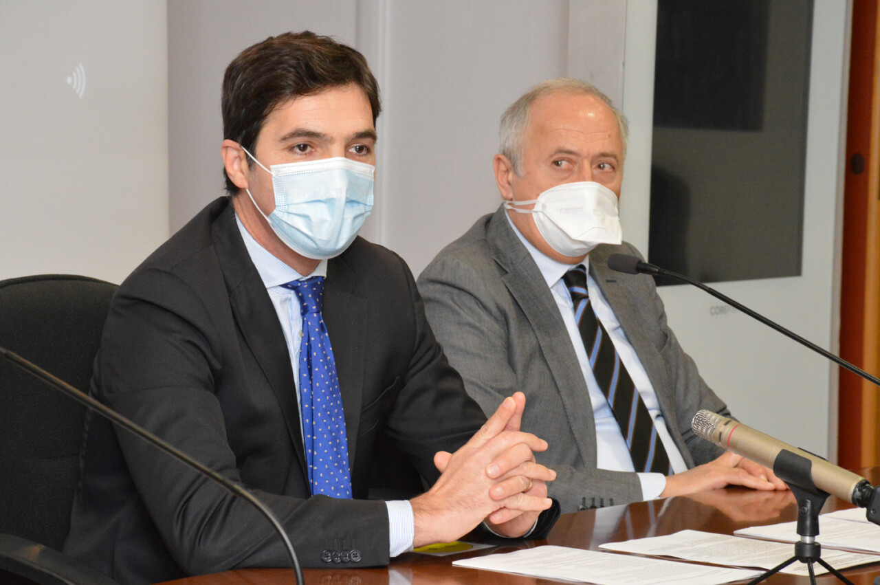 Marche in bilico tra giallo e arancione, <br> Acquaroli plaude alla campagna vaccini <br> «Quarti in Italia per dosi somministrate»