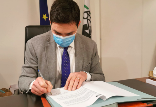 Lunedì si torna in classe <br>Acquaroli ha firmato l’ordinanza