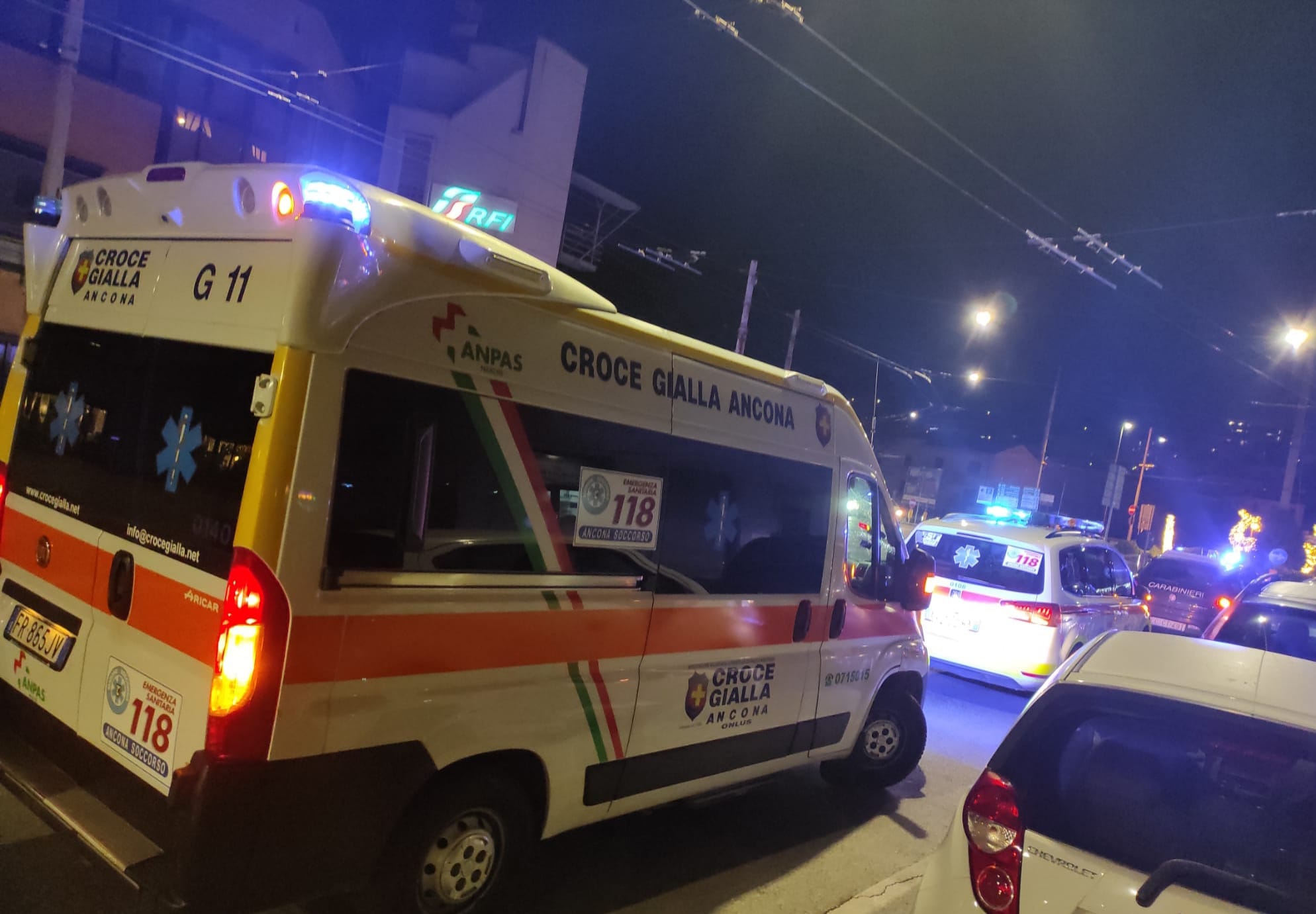 A 17 anni solo e febbricitante in strada: <br> «Sono sbarcato da un barcone»