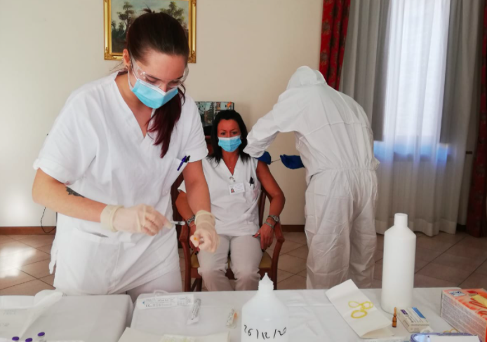 «Vaccini col contagocce, <br> ma da febbraio forniture normali»