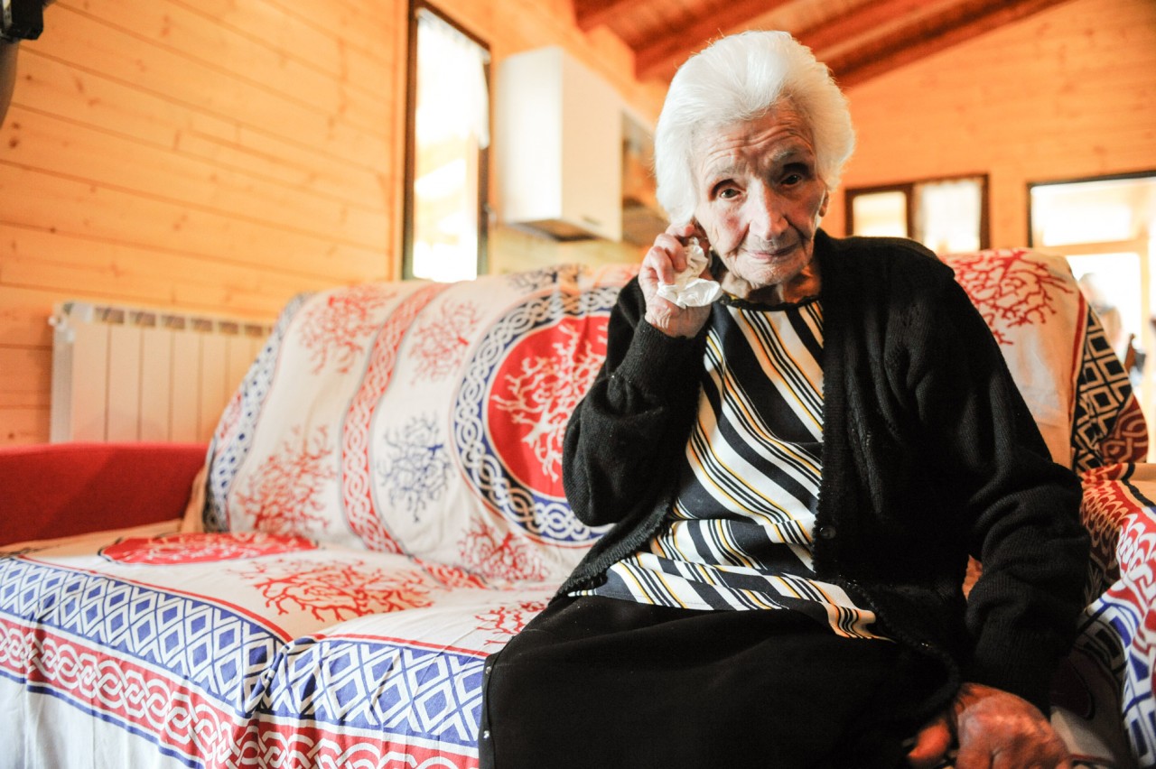 Mattarella premia nonna Peppina, <br> il simbolo della resistenza al sisma