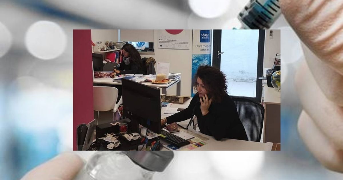 Chiusa da un anno per Covid, <br> agenzia di viaggio si reinventa: <br> «Prenotiamo il vaccino per gli anziani»