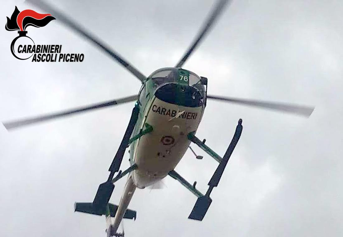 Rispetto delle norme anti Covid, <br> in volo anche l’elicottero dei Carabinieri: <br> controlli a tappeto e numerose sanzioni