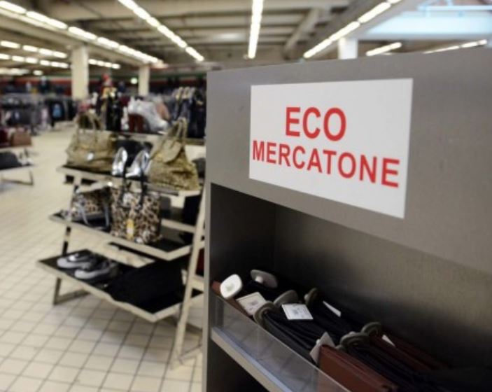 Furto di una coperta da 9 euro, <br> a giudizio per tentata rapina