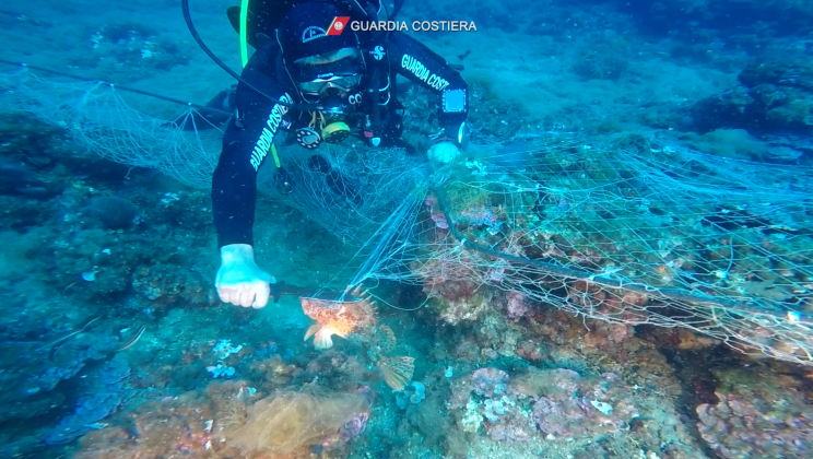 Giornata del mare, <br> un’App per segnalare le plastiche <br> (Il video)