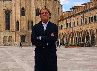 Mancini testimonial delle Marche esonerato dalla Regione? Una bufala