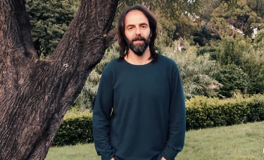 La regia di Simone Massi, <br> la voce di Neri Marcorè: <br> riconoscimento per “L’Infinito”