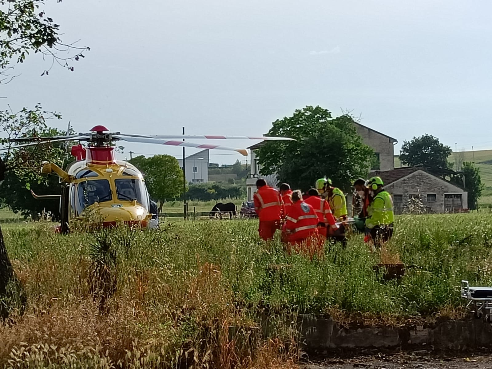 Sparo in casa, gravissima una 38enne (Le foto)
