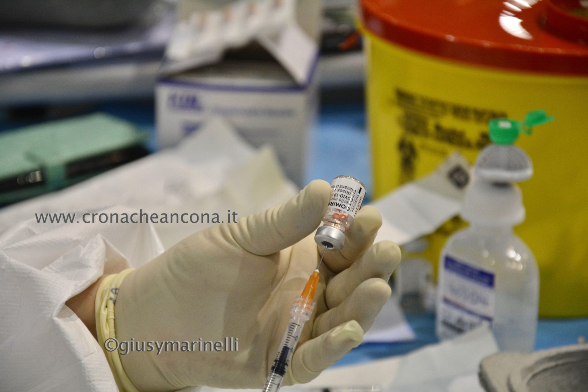 Vaccini fascia 50-59 anni, <br> «Prenotazioni dalla prossima settimana»