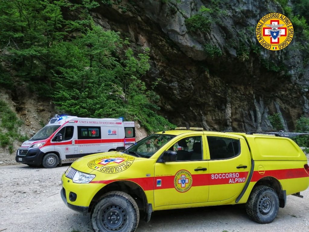 Escursionista ascolano si infortuna, <br> ma riesce a fornire le coordinate: <br> salvato da Soccorso Alpino <br> e Vigili del fuoco <span> (Video)