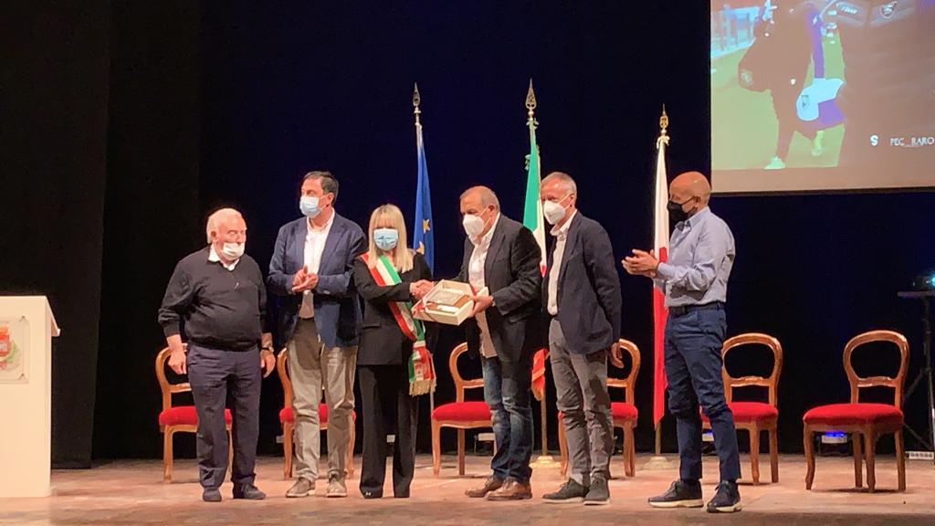 Mister Castori premiato a San Severino: <br> «Tanta attenzione mi emoziona <br> Con la Salernitana mi sono rimesso in gioco»