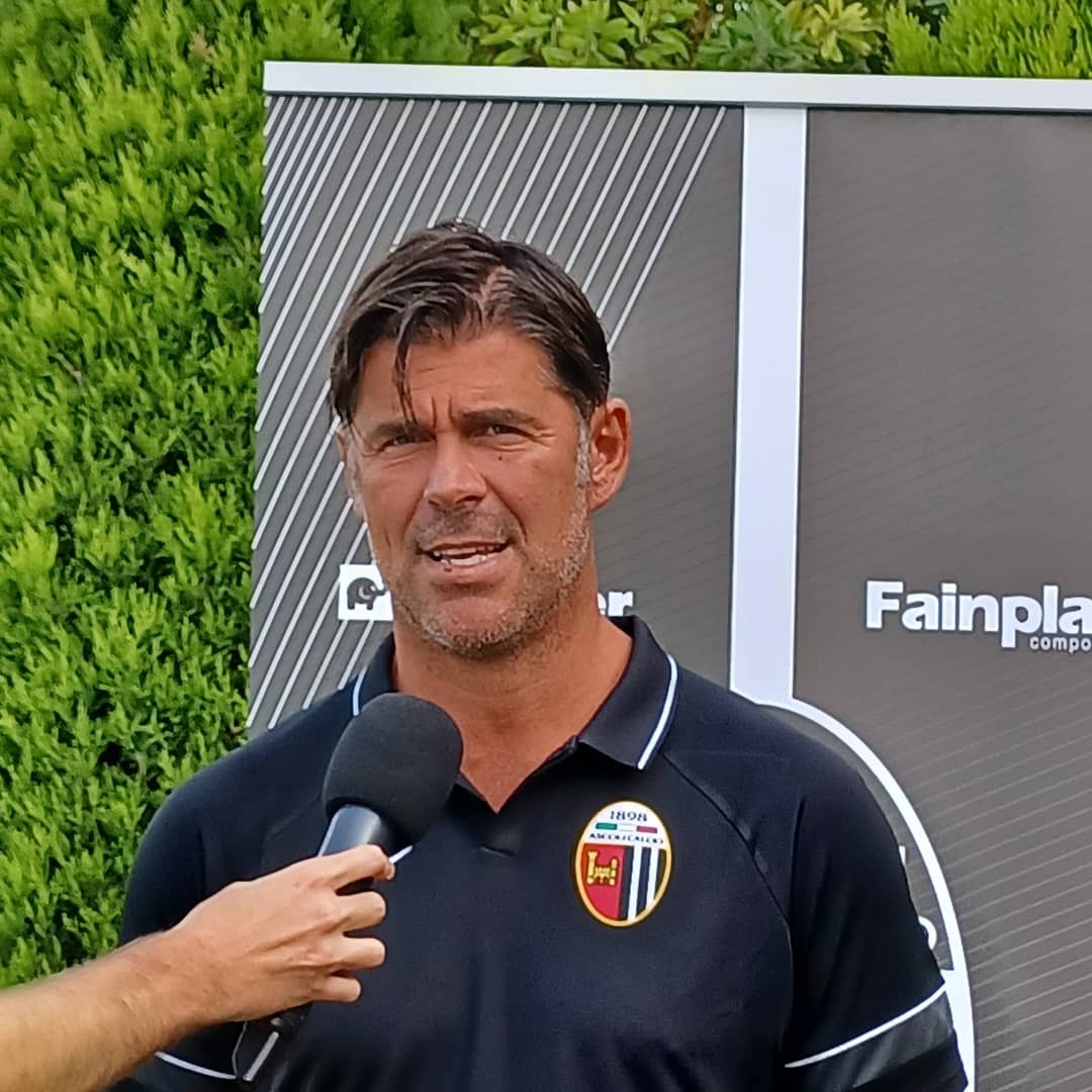 Ascoli, Sottil verso il Napoli: <br> «Siamo incompleti, <br> ma ci teniamo a fare bella figura»