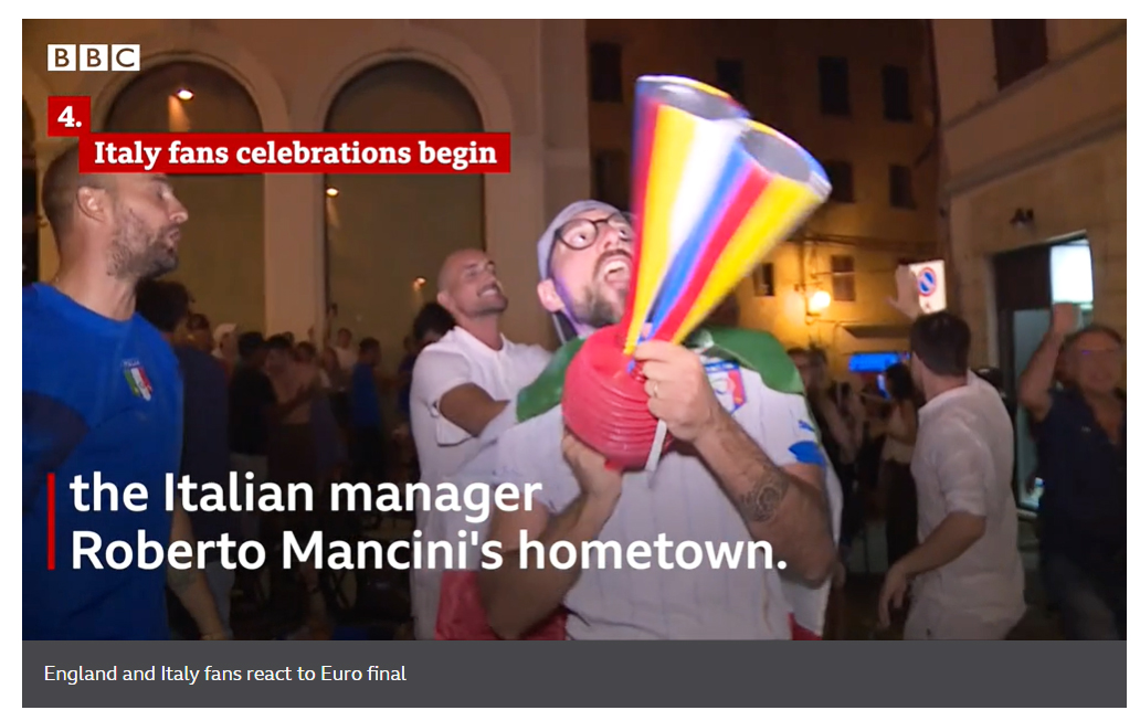 Jesi, in visibilio la città di Mancini: festa fino all’alba: «Orgogliosi di essere jesini e italiani»