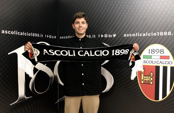 L’Ascoli rinforza il centrocampo <br> con Castorani: <br> «Spero di ripagare questa fiducia»