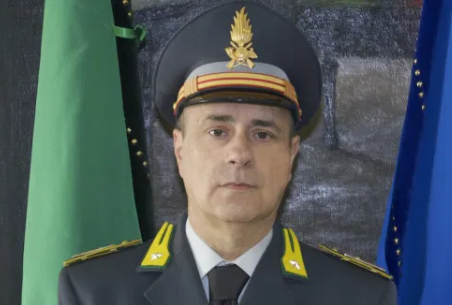La Guardia di Finanza saluta <br> il luogotenente Claudio Ivaldi