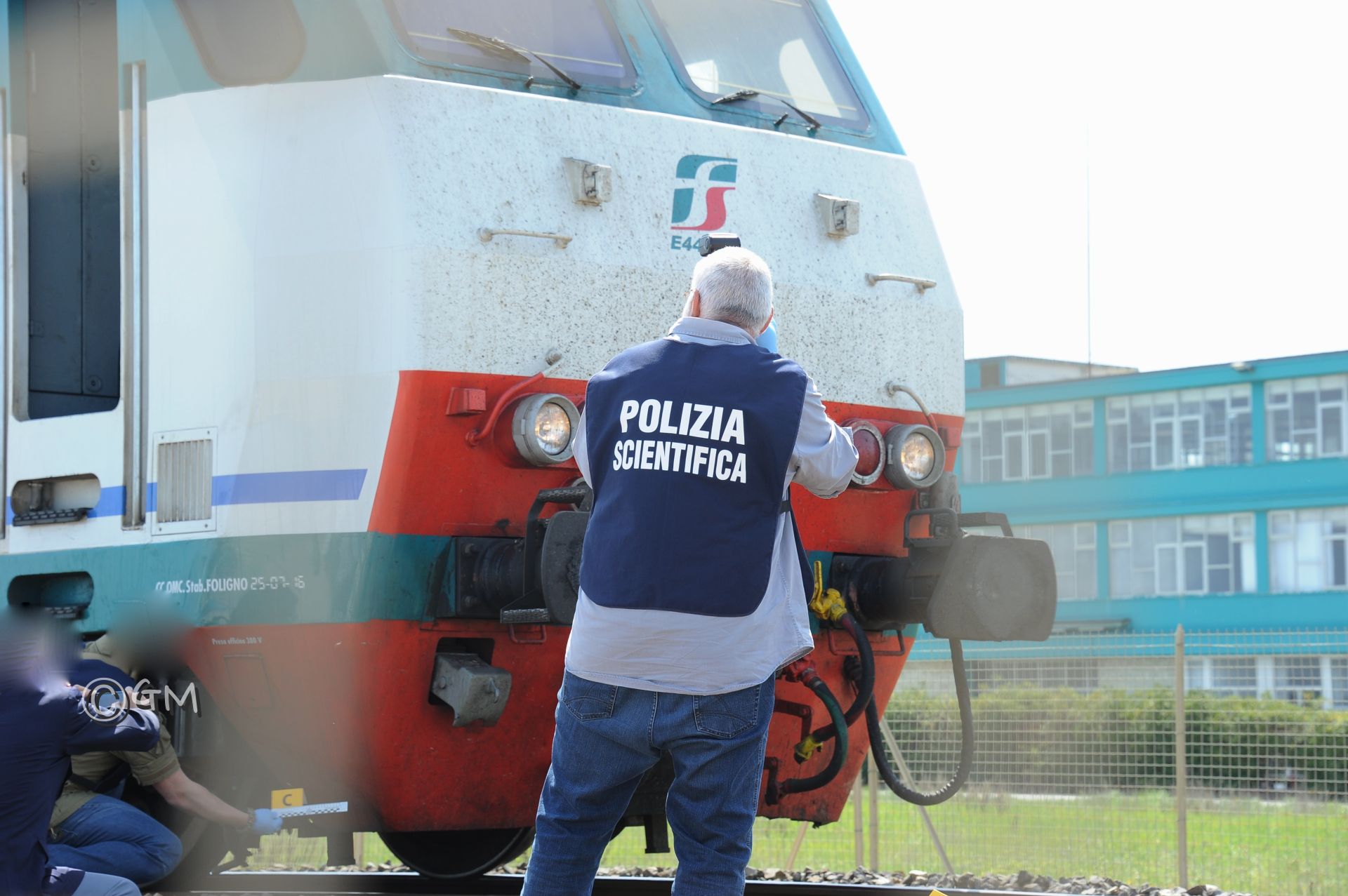 Tragedia alla stazione di Fabriano: <br> 15enne muore travolta dal treno